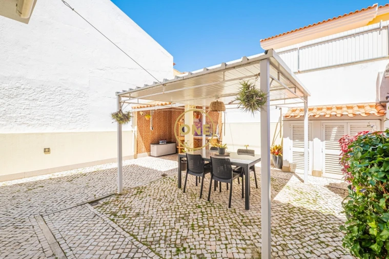Moradia T3 para Venda em Quinta do Conde Foto 12