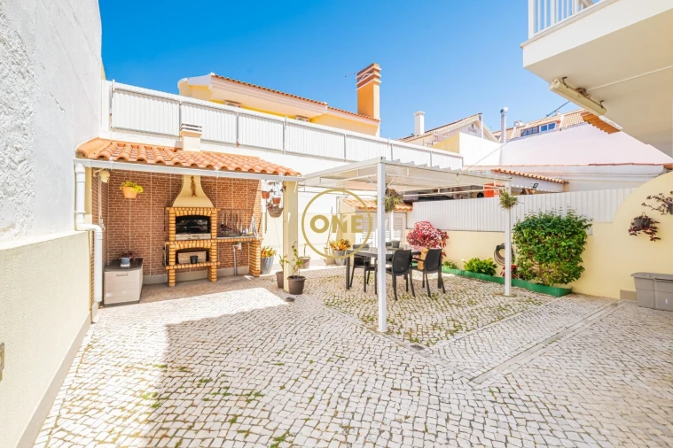 Moradia T3 para Venda em Quinta do Conde Foto 9