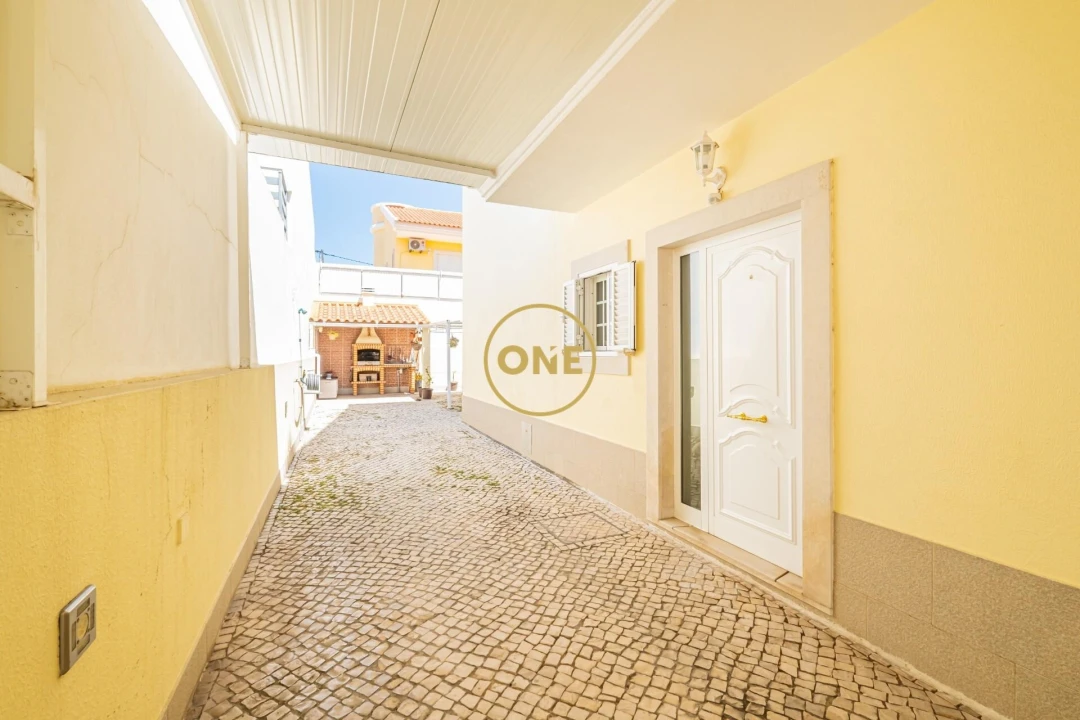 Moradia T3 para Venda em Quinta do Conde Foto 7