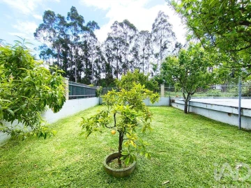 Moradia T5 para Venda em Darque