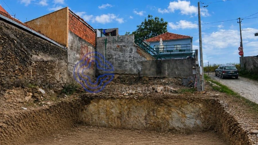 Terreno para Venda em Fânzeres e São Pedro da Cova