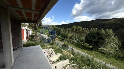 Moradia T3 para Venda em Sopo
