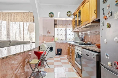 Apartamento T2 para Venda em Palhais e Coina