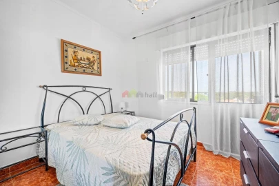 Apartamento T2 para Venda em Palhais e Coina