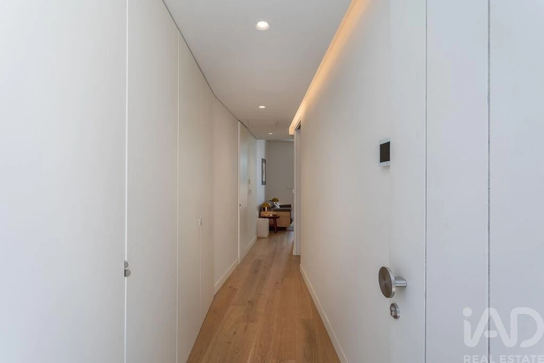 Apartamento T1 para Arrendamento em São Vicente Foto 9