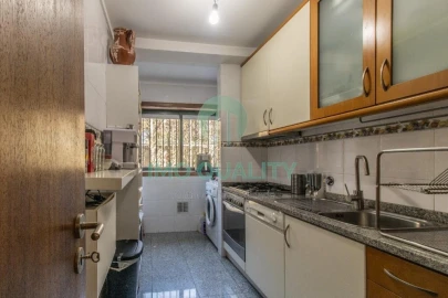 Apartamento T1 para Venda em Paranhos
