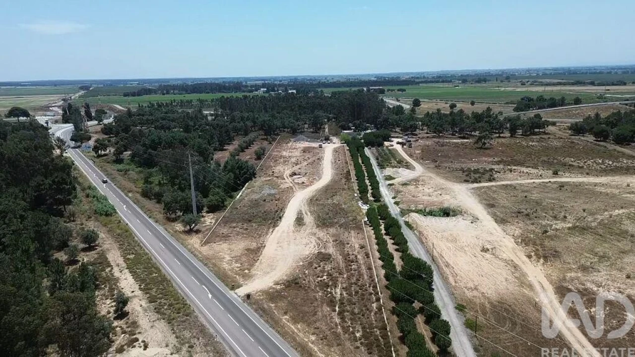 Terreno para Venda em Almeirim Foto 25
