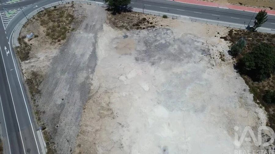 Terreno para Venda em Almeirim Foto 23