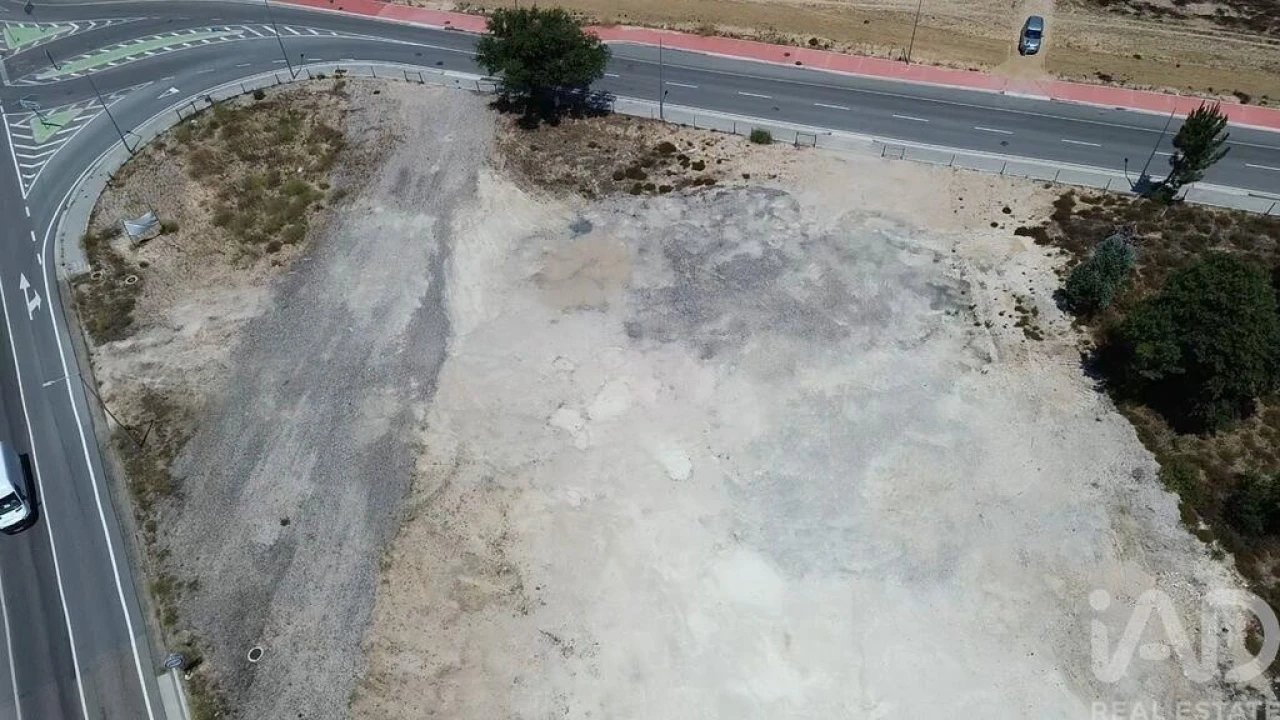 Terreno para Venda em Almeirim Foto 22