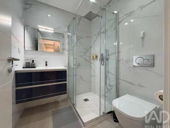 Apartamento T3 para Venda em Quelfes Foto 20