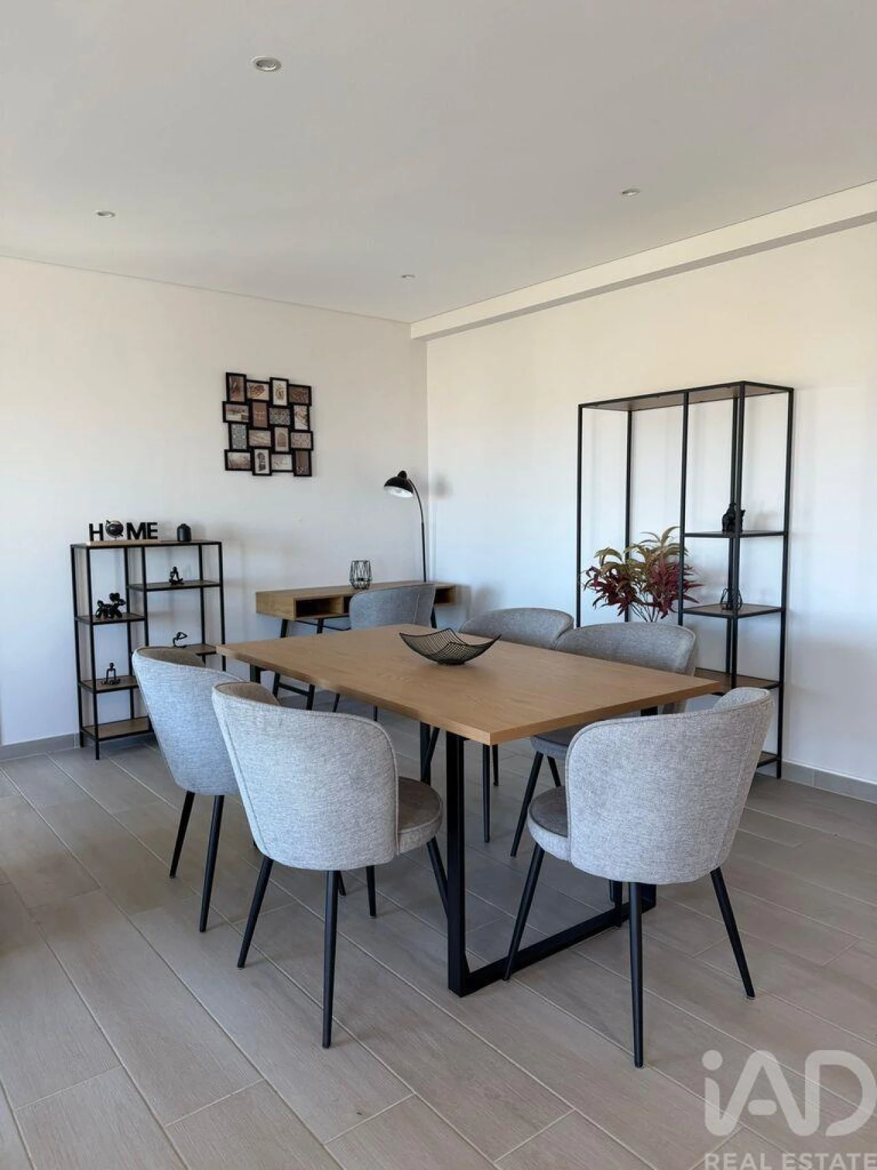 Apartamento T3 para Venda em Quelfes Foto 12