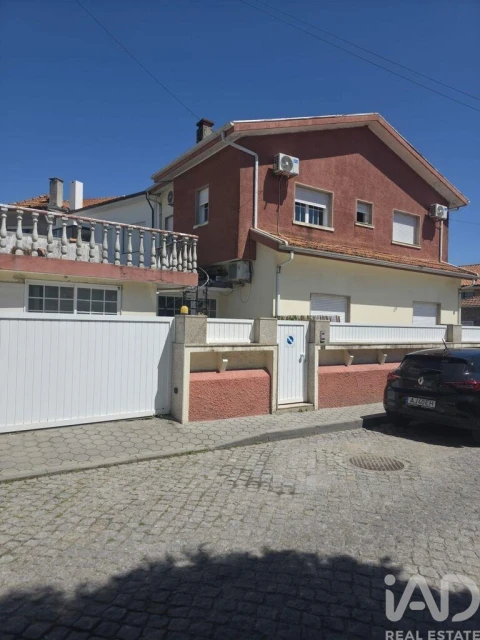 Moradia T4 para Venda em Canidelo