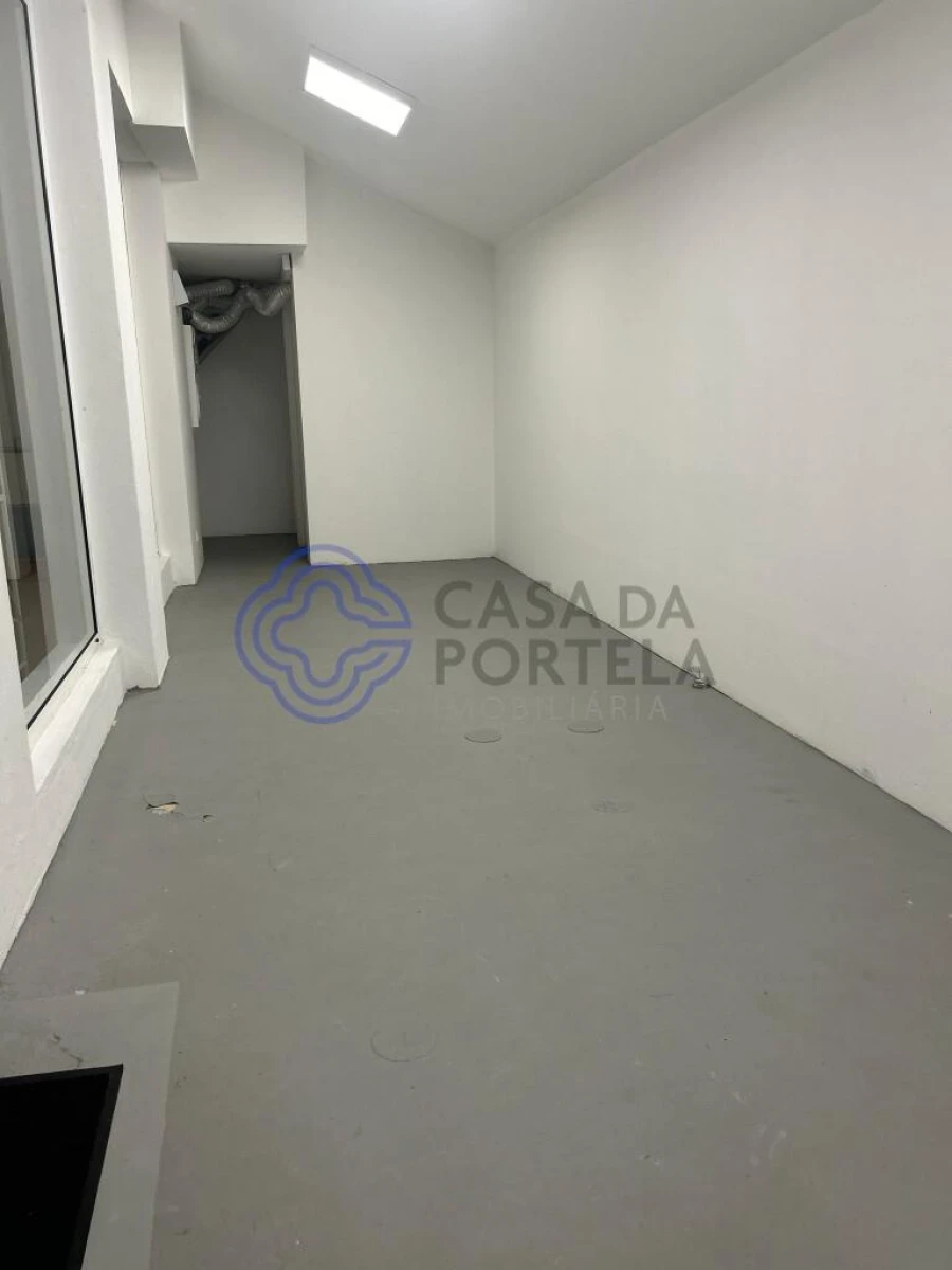 Escritório para Venda em Avenidas Novas Foto 31