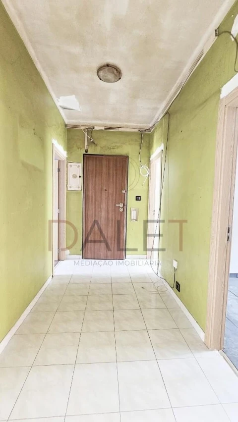 Apartamento T3 para Venda em Seixal, Arrentela e Aldeia de Paio Pires