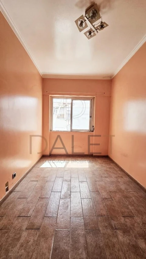 Apartamento T3 para Venda em Seixal, Arrentela e Aldeia de Paio Pires