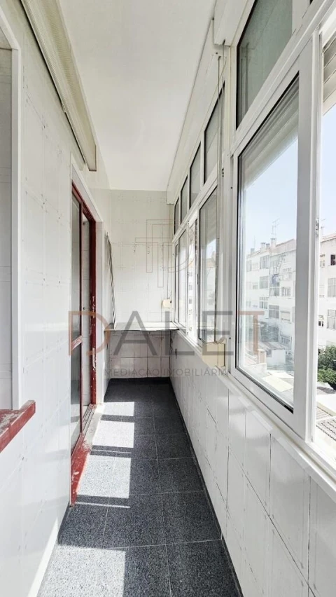 Apartamento T3 para Venda em Seixal, Arrentela e Aldeia de Paio Pires
