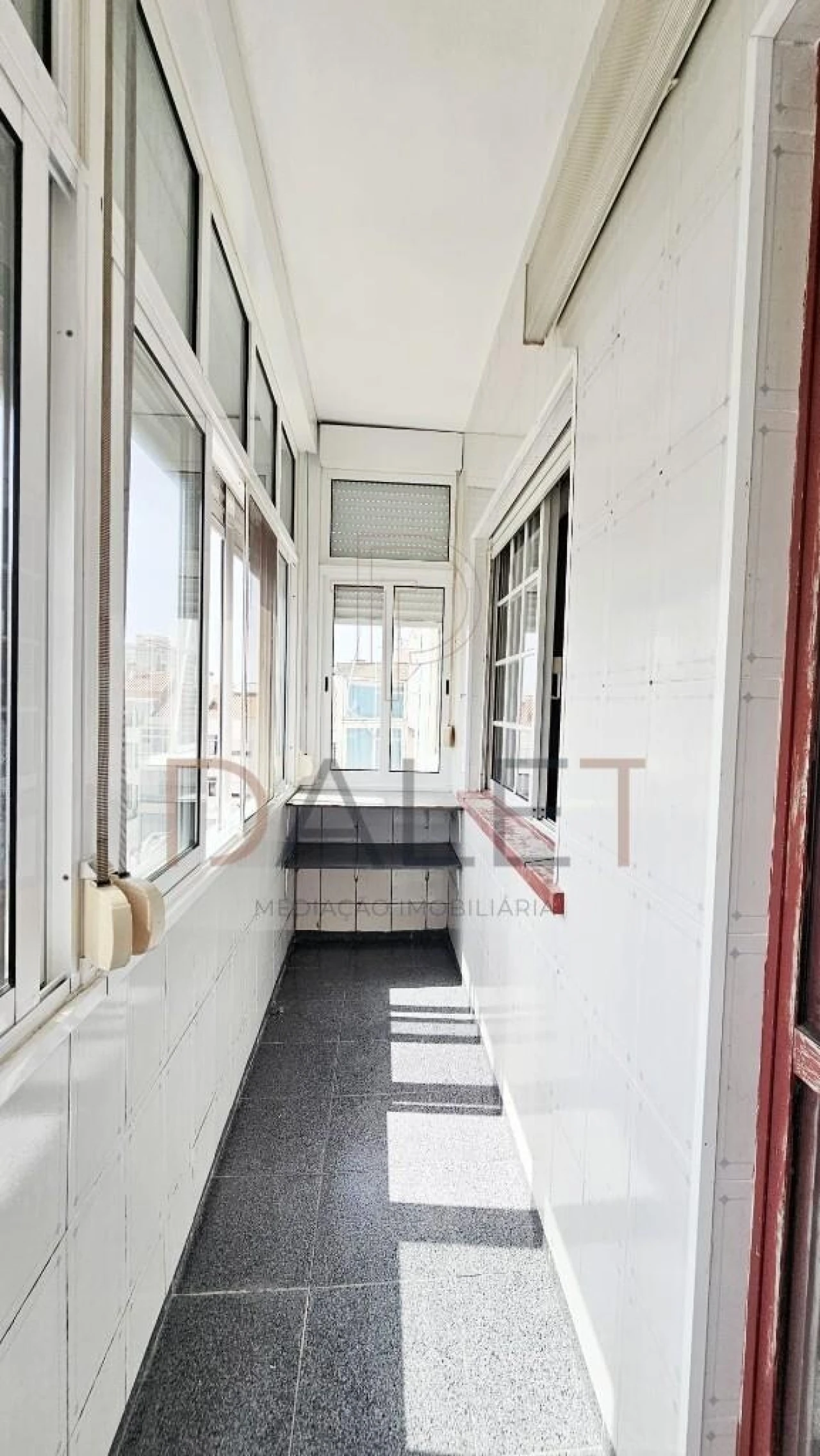 Apartamento T3 para Venda em Seixal, Arrentela e Aldeia de Paio Pires Foto 4