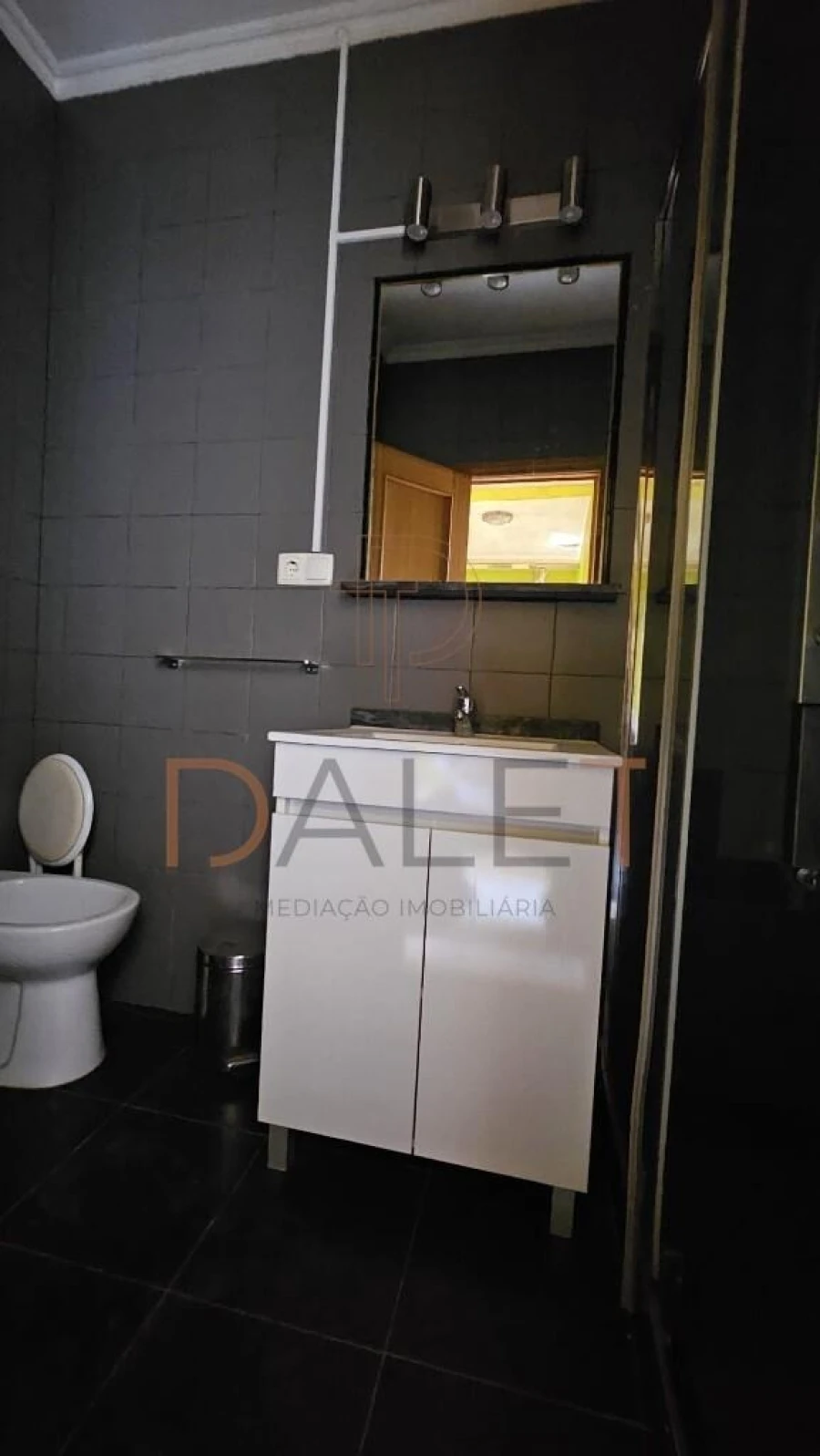 Apartamento T3 para Venda em Seixal, Arrentela e Aldeia de Paio Pires Foto 15