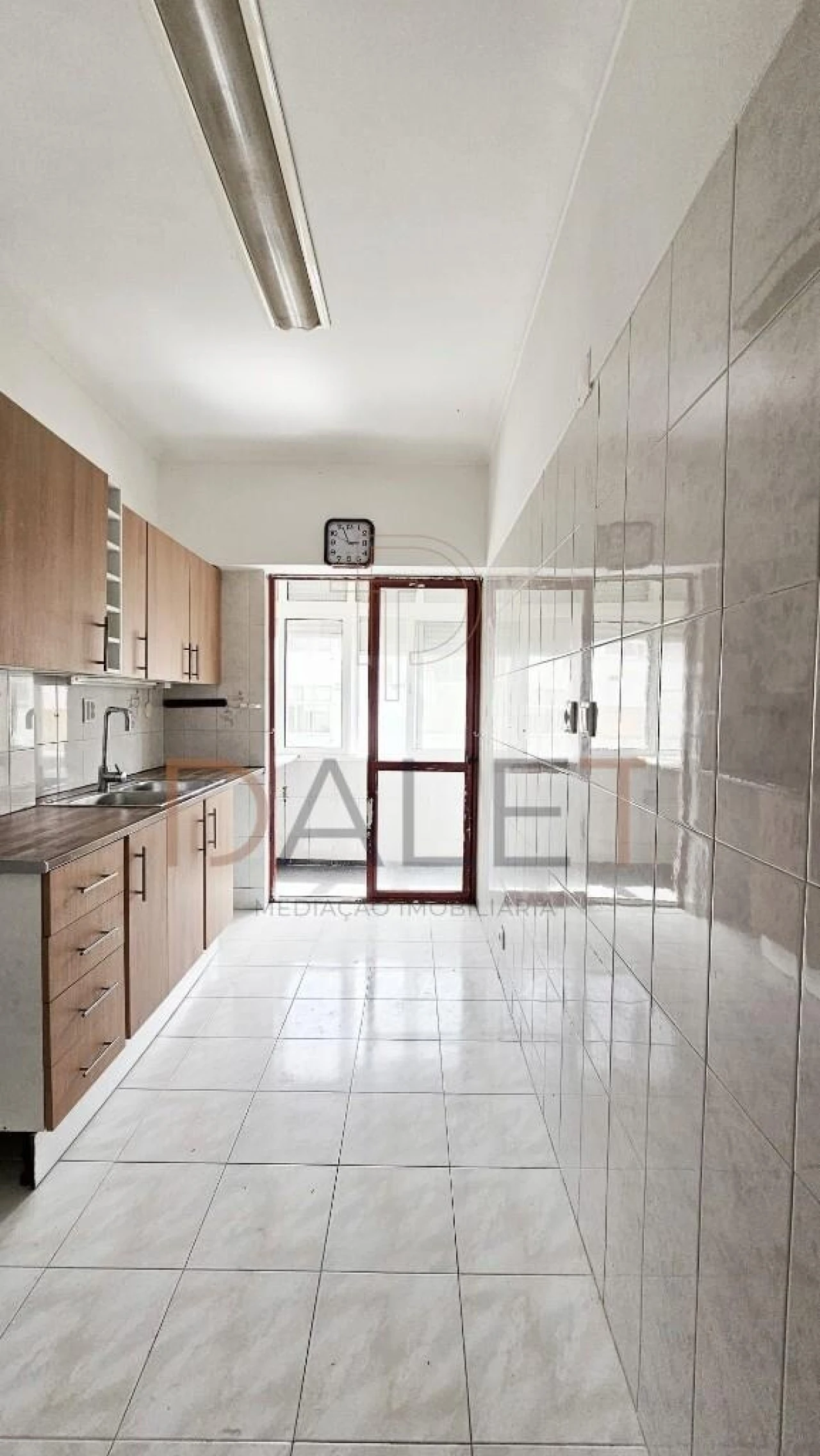 Apartamento T3 para Venda em Seixal, Arrentela e Aldeia de Paio Pires Foto 1