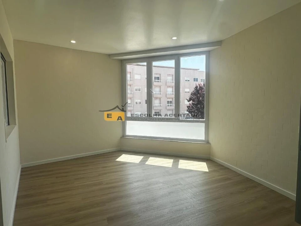 Apartamento T1 para Venda em Vila do Conde Foto 3