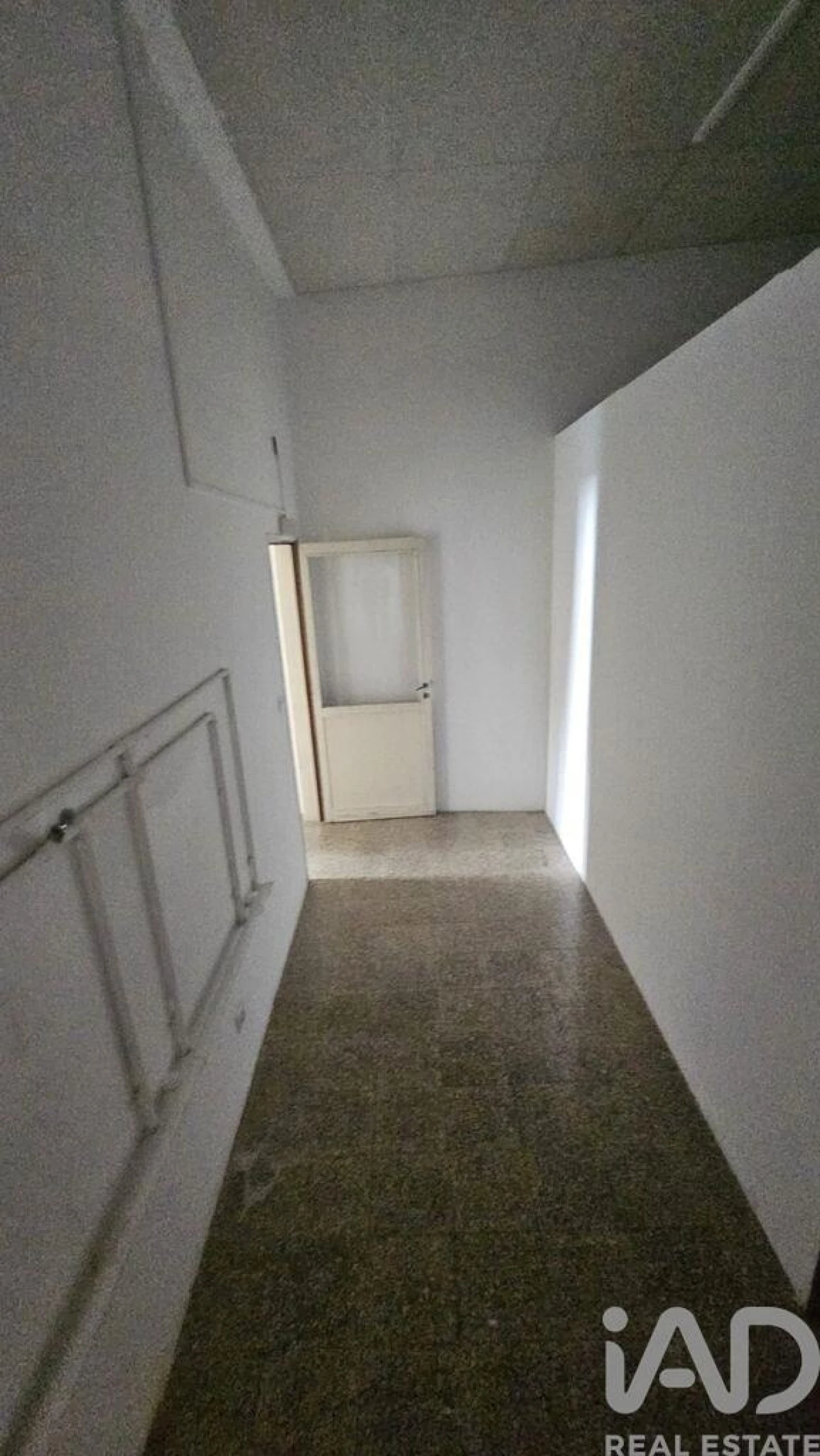 Loja para Arrendamento em Loule (São Sebastião) Foto 15