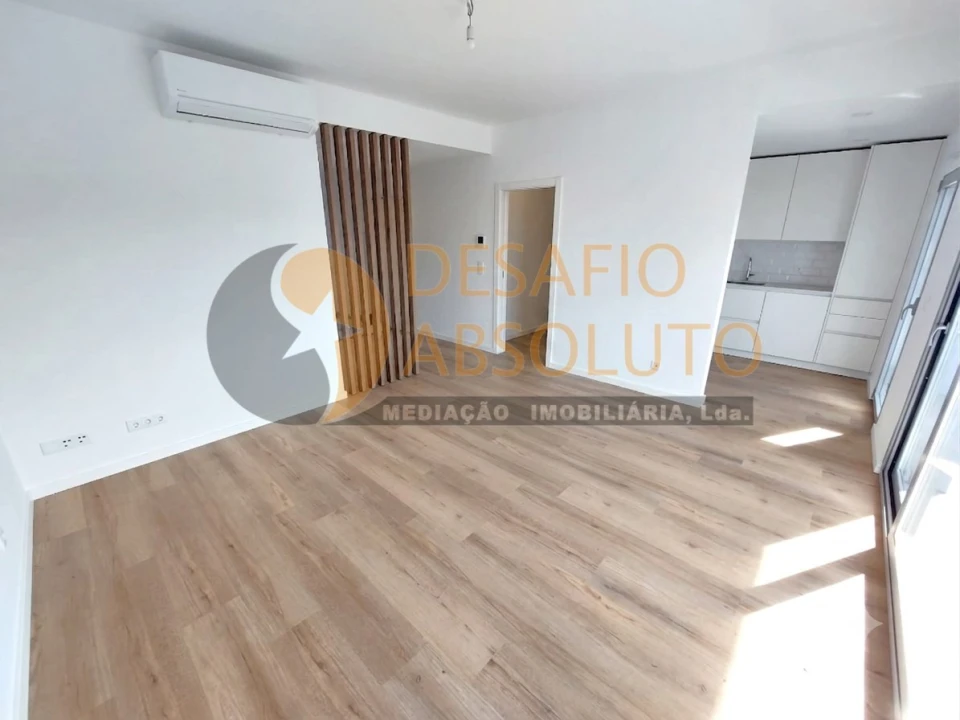 Apartamento T2 para Venda em Quinta do Conde Foto 1