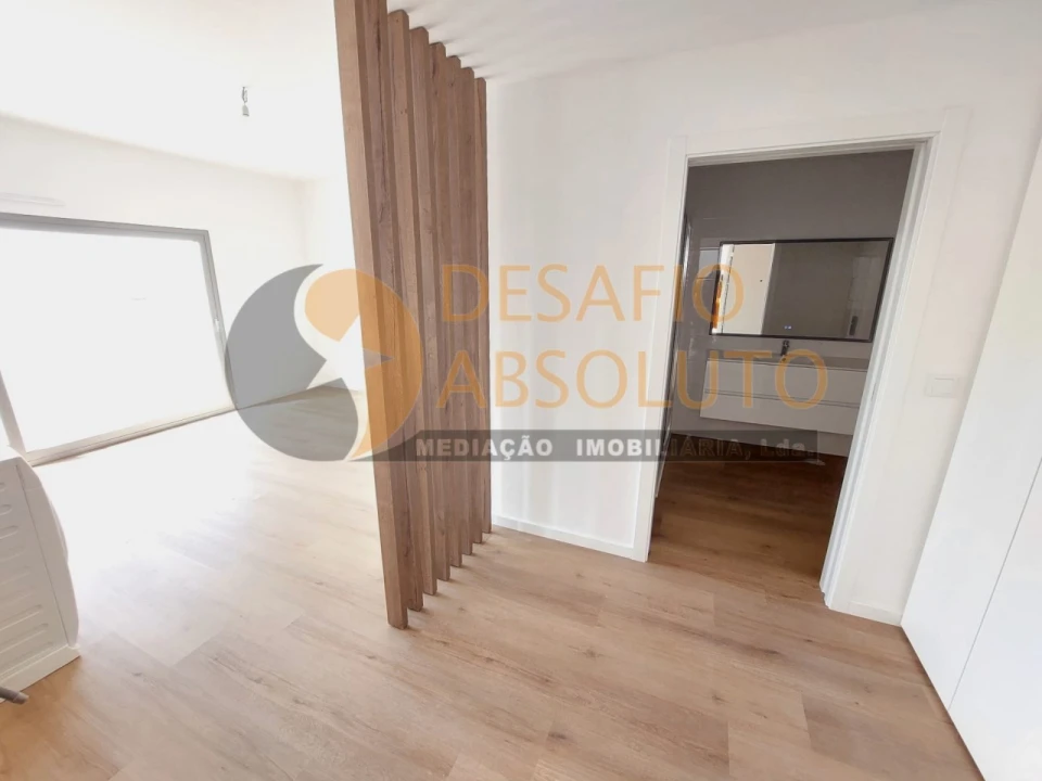 Apartamento T2 para Venda em Quinta do Conde Foto 2