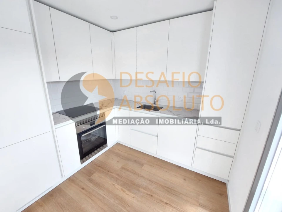 Apartamento T2 para Venda em Quinta do Conde Foto 8