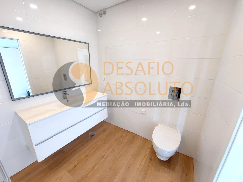 Apartamento T2 para Venda em Quinta do Conde Foto 19