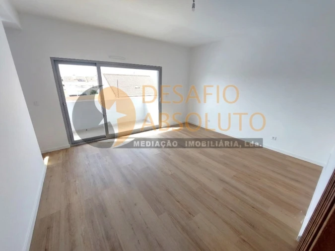 Apartamento T2 para Venda em Quinta do Conde Foto 6