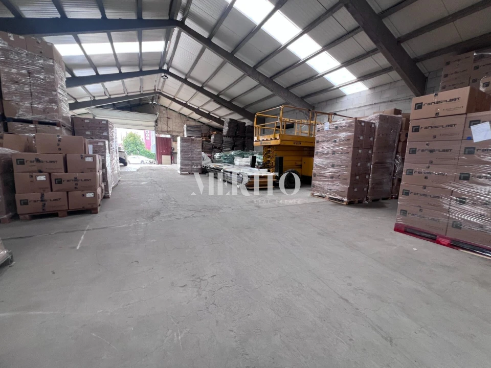 Armazém para Venda em Esmeriz e Cabeçudos Foto 1
