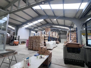 Armazém para Venda em Esmeriz e Cabeçudos