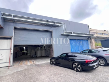 Armazém para Venda em Esmeriz e Cabeçudos
