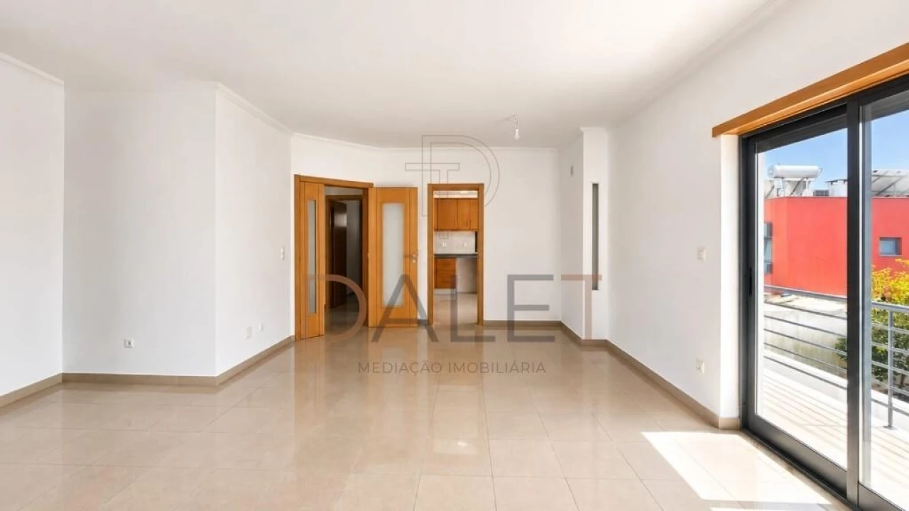 Moradia T5 para Venda em Almada, Cova da Piedade, Pragal e Cacilhas Foto 21