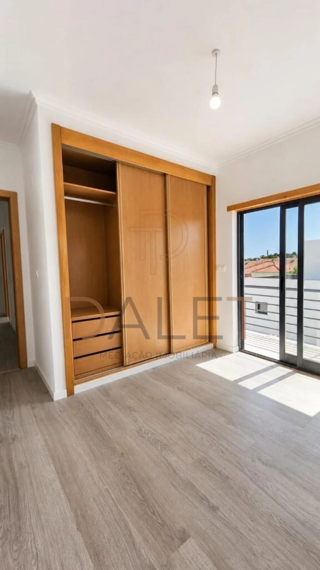 Moradia T5 para Venda em Almada, Cova da Piedade, Pragal e Cacilhas Foto 39