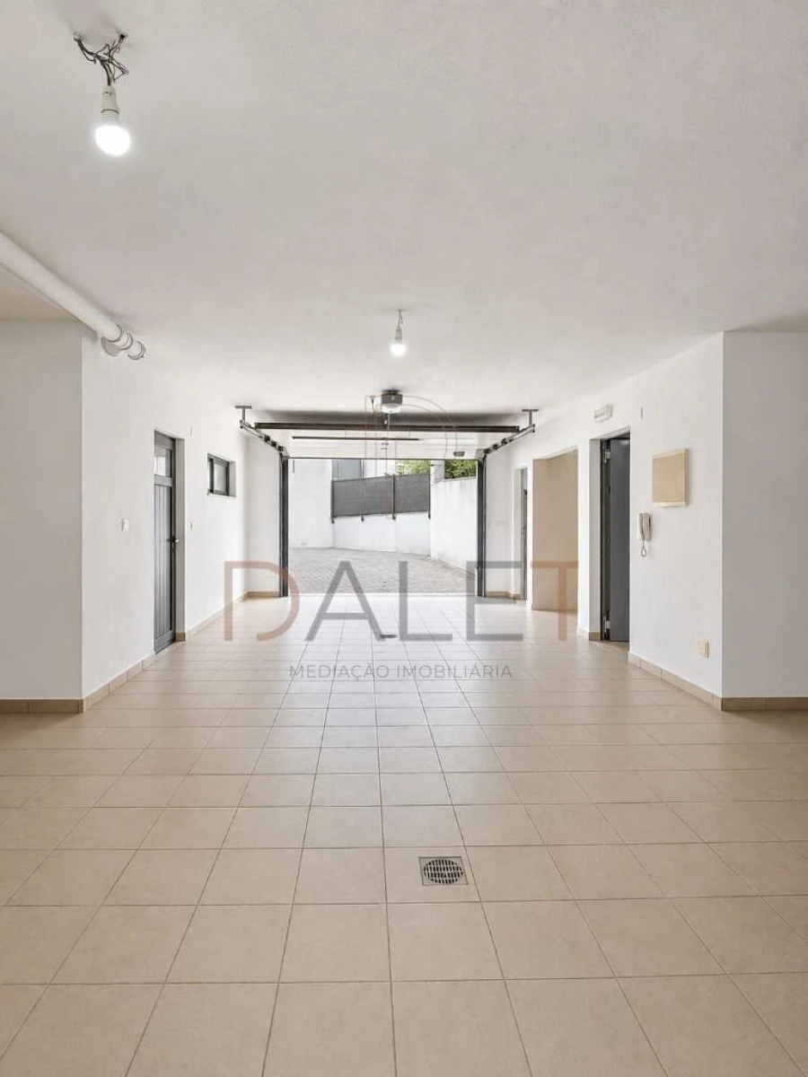 Moradia T5 para Venda em Almada, Cova da Piedade, Pragal e Cacilhas Foto 54