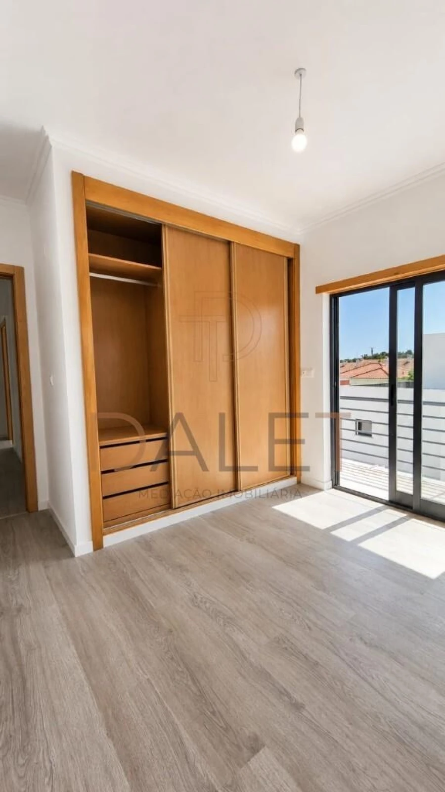 Moradia T5 para Venda em Almada, Cova da Piedade, Pragal e Cacilhas Foto 39