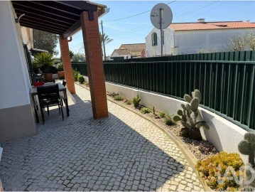 Moradia T3 para Venda em Sesimbra (Castelo)