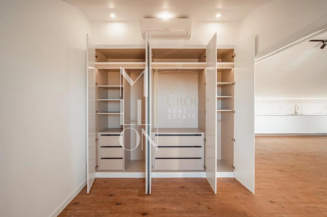 Apartamento T1 para Venda em Areeiro Foto 26