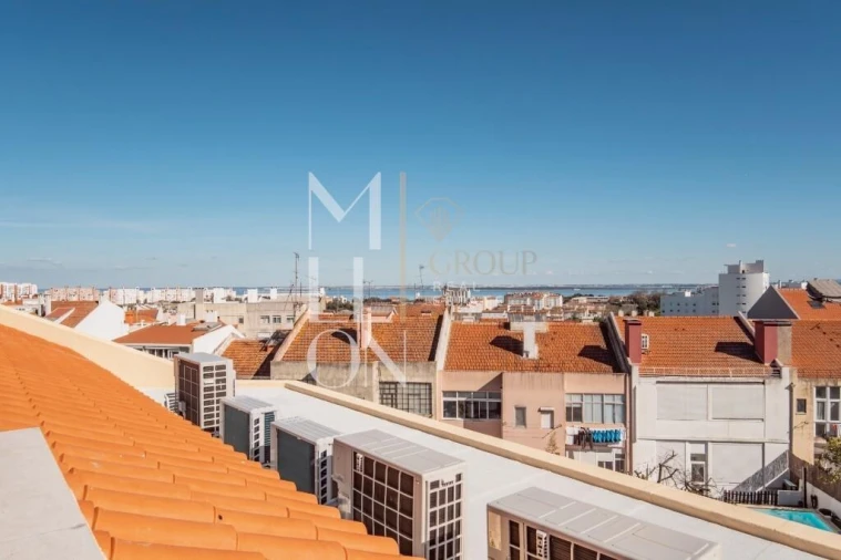 Apartamento T1 para Venda em Areeiro Foto 36
