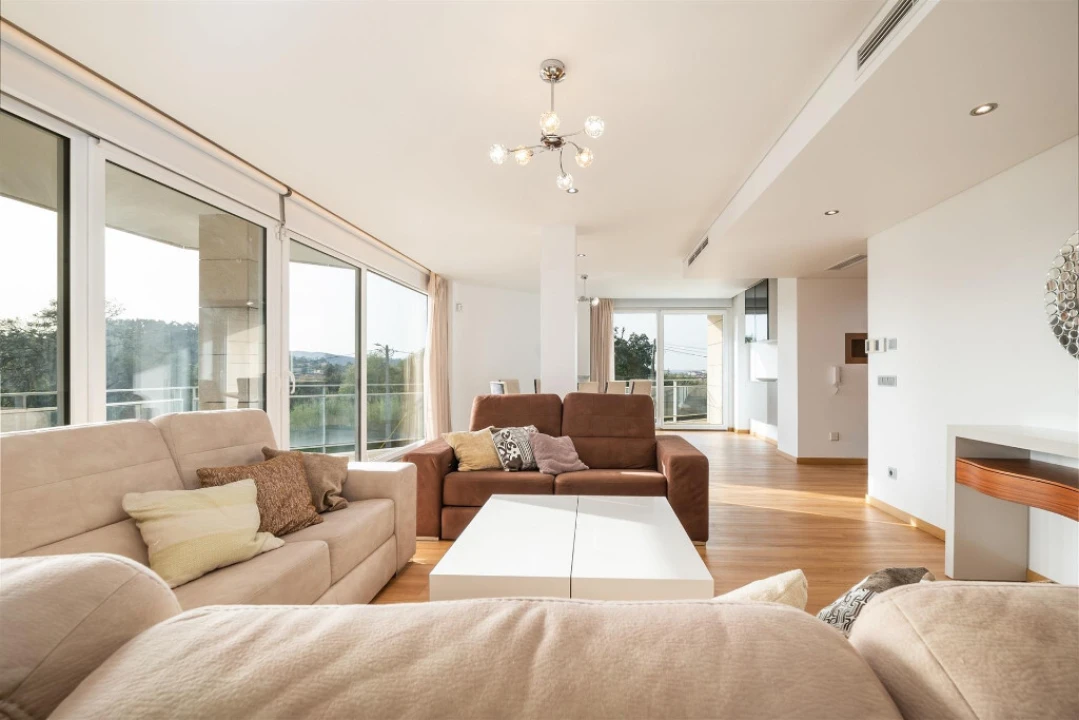 Apartamento T4 para Venda em Santo Antonio dos Olivais Foto 15