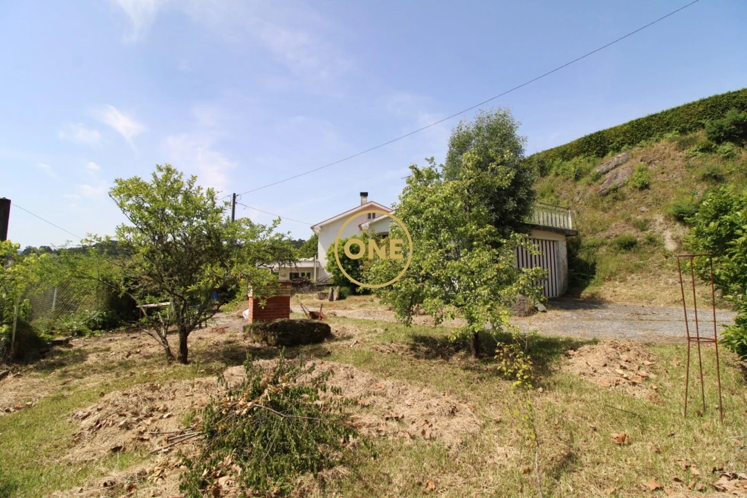 Moradia T5 para Venda em Valdreu Foto 46