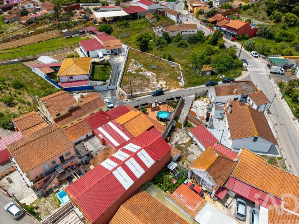 Moradia T3 para Venda em Alguber Foto 38