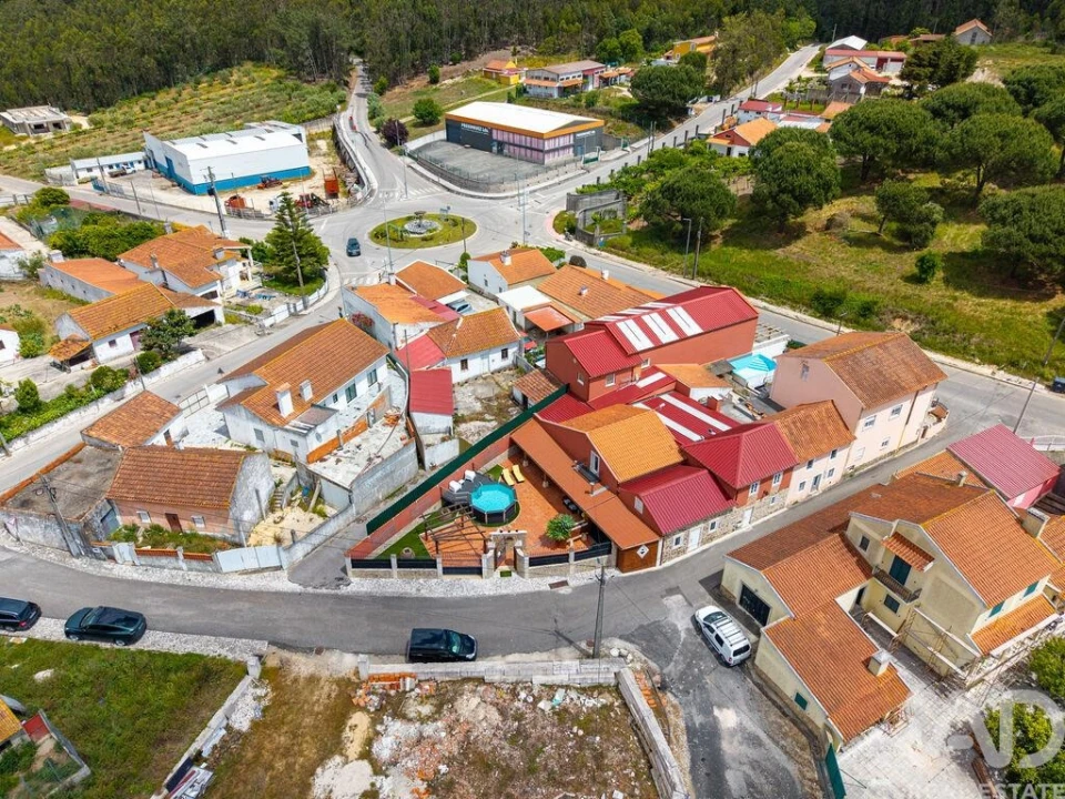 Moradia T3 para Venda em Alguber Foto 39