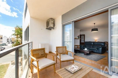 Apartamento T2 para Venda em Lagos (São Sebastião e Santa Maria)