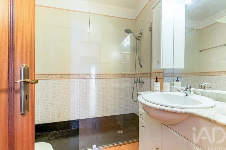 Apartamento T2 para Venda em Lagos (São Sebastião e Santa Maria) Foto 18