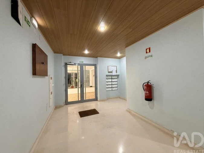 Apartamento T2 para Venda em Lagos (São Sebastião e Santa Maria) Foto 22