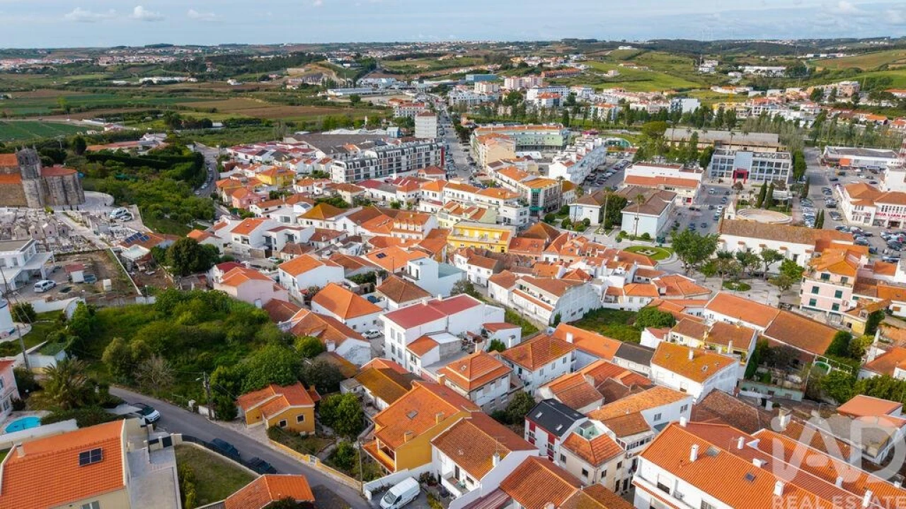 Prédio para Venda em Lourinhã e Atalaia Foto 12