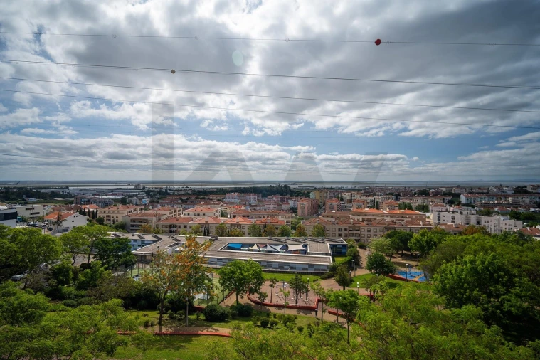 Apartamento T3 para Venda em Alverca do Ribatejo e Sobralinho Foto 24
