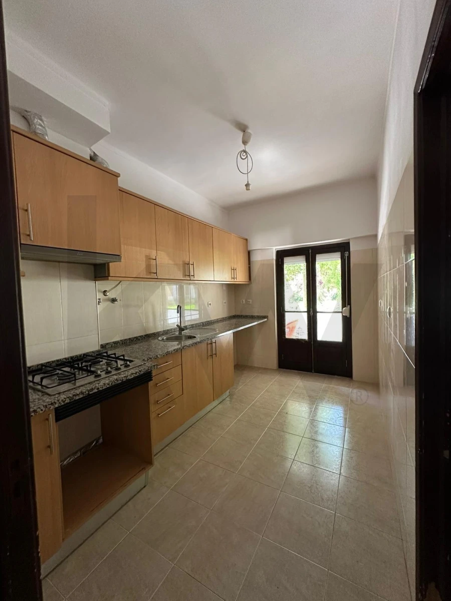 Apartamento T2 para Venda em Póvoa de Santa Iria e Forte da Casa Foto 7